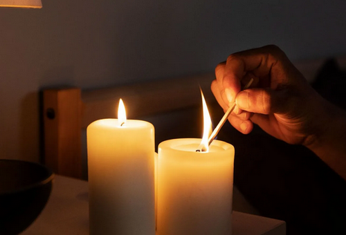 Вночі споживання електрики є значно нижчим, ніж вдень Вночі споживання електрики є значно нижчим, ніж вдень